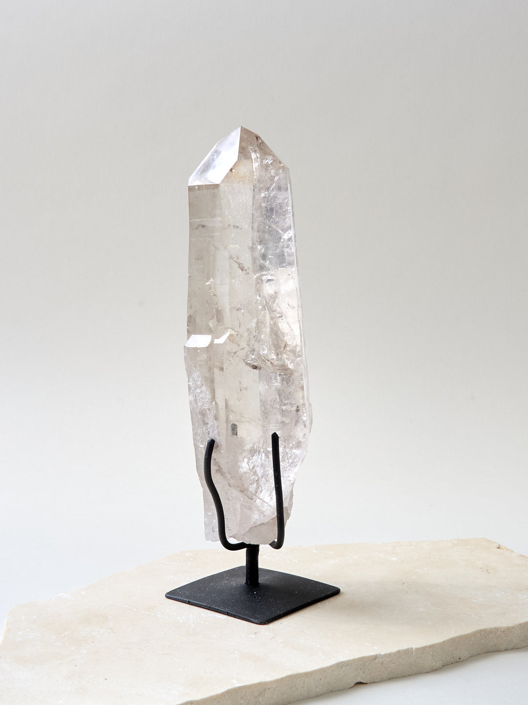 Rauchquarz Spitze in Ständer