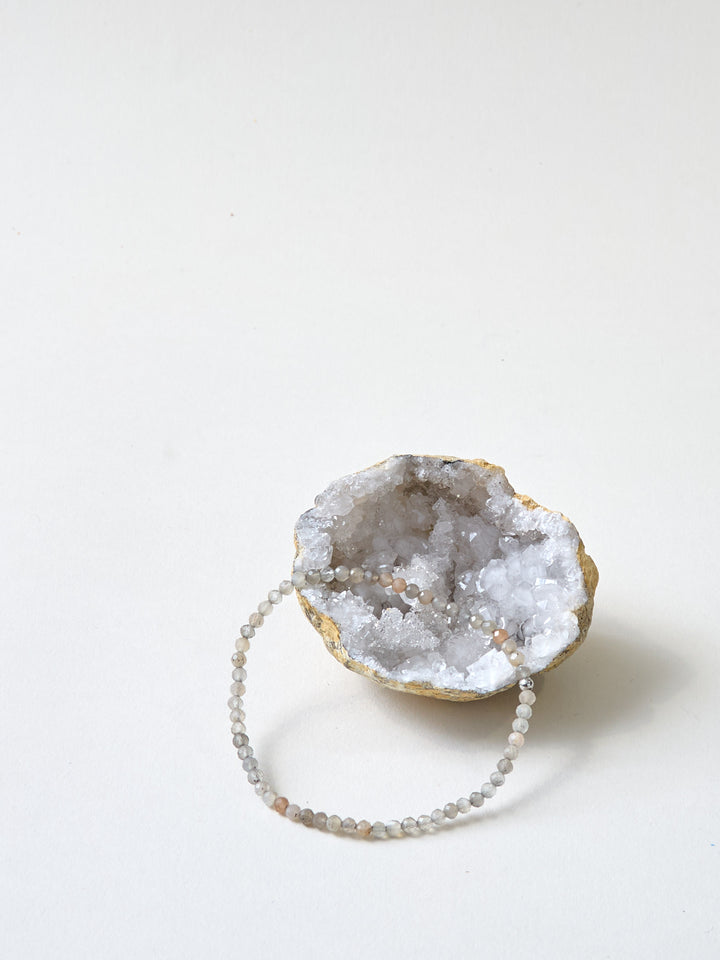 Mondstein Armband grau