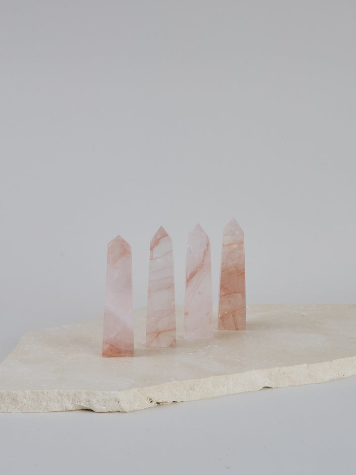 Red Healer Obelisk / Turm