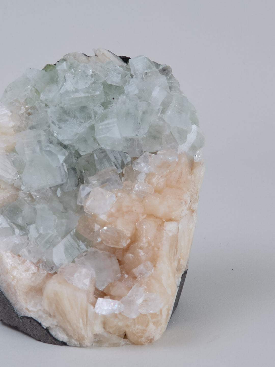 Apophylith Stufe grün mit Stilbite