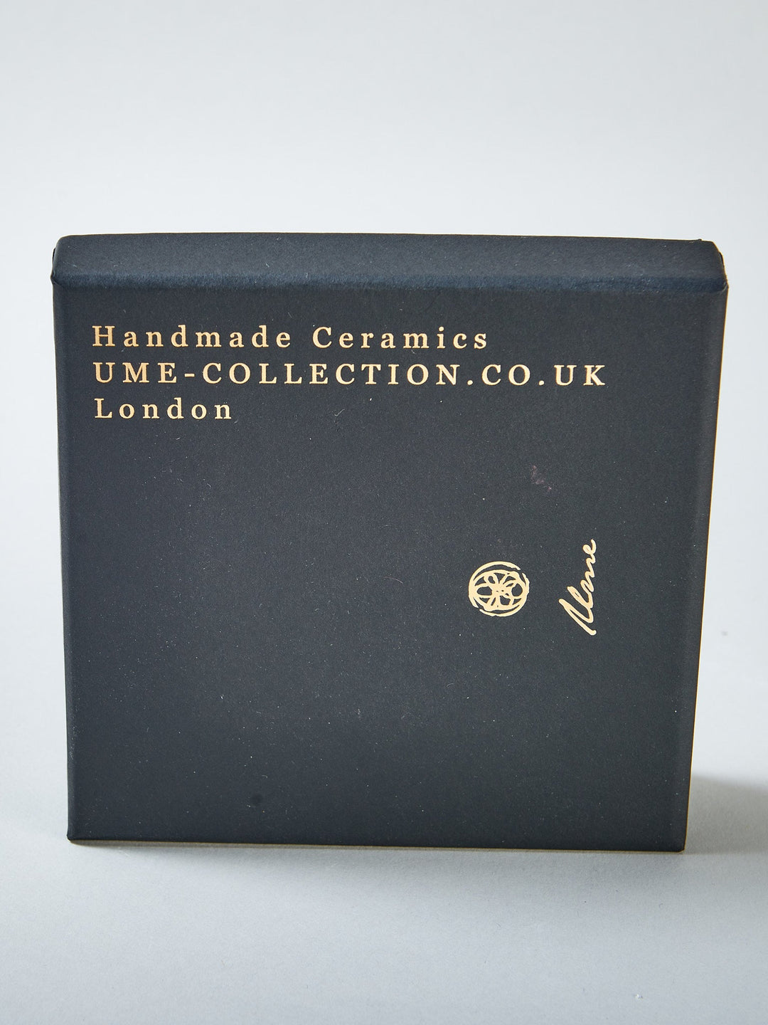 Black Volcanic Räucherstäbchenhalter